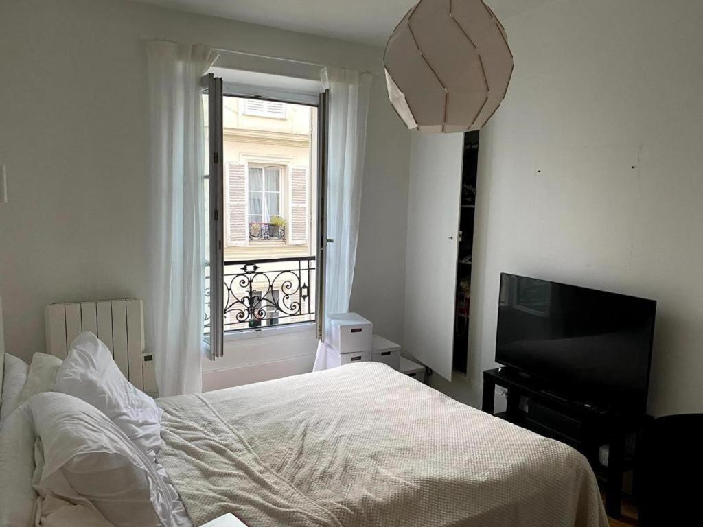 Modern Appartement W/ Tour Eiffel View In The 7Th Paříž Exteriér fotografie
